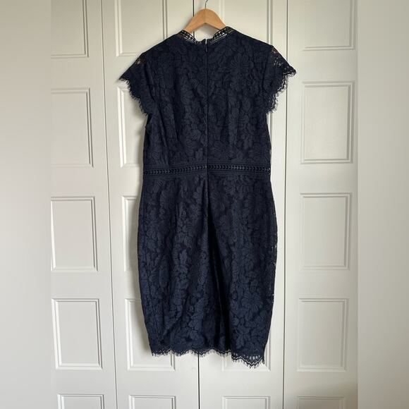 H&M Navy Lace Sheath Dress with Crew Neck and Short Sleeves Size L - Picture 3 of 8